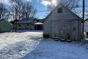 118 E Broadway St, Redwood Falls, MN 56283 - Photo 3