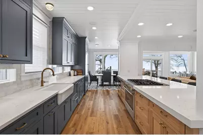 939 Park Avenue, Mahtomedi, MN 55115 - Photo 9