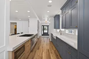 939 Park Ave, Mahtomedi, MN 55115 - Photo 9