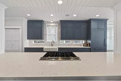 939 Park Avenue, Mahtomedi, MN 55115 - Photo 13