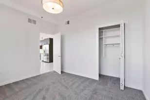 1240 S 2nd St, Minneapolis, MN 55415 - Photo 11