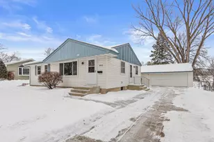 3012 Aquila Ave N, Crystal, MN 55427 - Photo 3