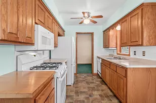 3012 Aquila Ave N, Crystal, MN 55427 - Photo 7