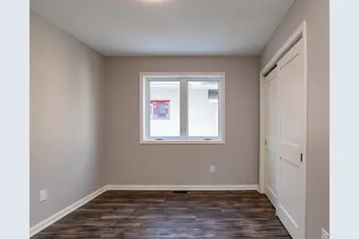 1106 Hawthorne Avenue E, Saint Paul, MN 55106 - Photo 11