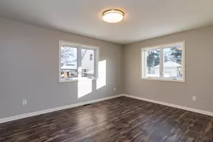 1106 Hawthorne Ave E, Saint Paul, MN 55106 - Photo 13