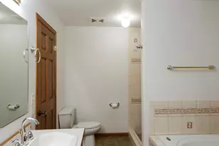 720 Tyler St SW, Hutchinson, MN 55350 - Photo 13