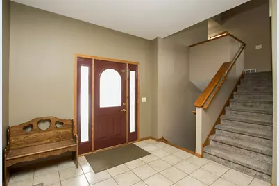 720 Tyler Street SW, Hutchinson, MN 55350 - Photo 3