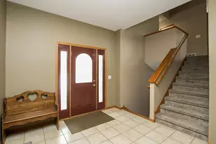 720 Tyler St SW, Hutchinson, MN 55350 - Photo 3