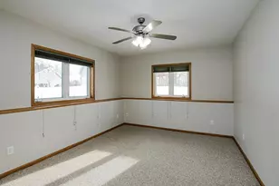 720 Tyler St SW, Hutchinson, MN 55350 - Photo 19