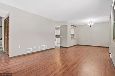 2451 Wimbledon Bay, Woodbury, MN 55125 - Photo 7