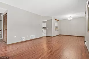 2451 Wimbledon Bay, Woodbury, MN 55125 - Photo 7