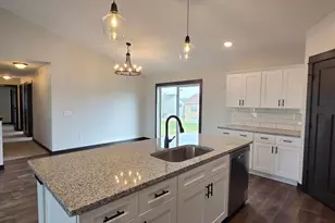 320 Falcon Run, Eagle Lake, MN 56024 - Photo 3