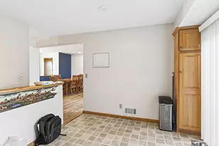 3818 W 103rd St, Bloomington, MN 55431 - Photo 5