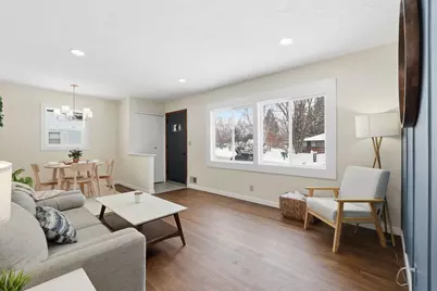 6951 11th Street N, Oakdale, MN 55128 - Photo 5