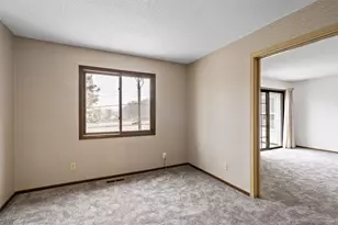 6974 Langford Ct, Edina, MN 55436 - Photo 7