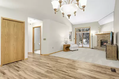 7147 Ivy Ridge Court, Lino Lakes, MN 55014 - Photo 5