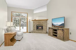 7147 Ivy Ridge Ct, Lino Lakes, MN 55014 - Photo 3