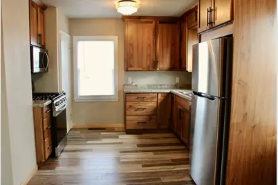 118 Crocker Avenue N, Thief River Falls, MN 56701 - Photo 11