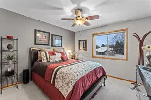 4890 Cottonwood Ln N, Plymouth, MN 55442 - Photo 27