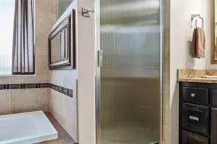 4890 Cottonwood Ln N, Plymouth, MN 55442 - Photo 25