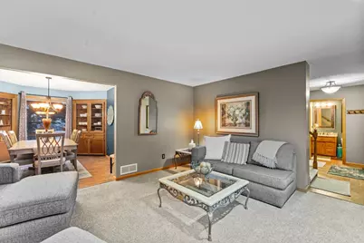 4890 Cottonwood Lane N, Plymouth, MN 55442 - Photo 5