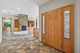 2520 Arbor Ct, Mendota Heights, MN 55120 - Photo 5