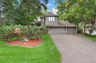 12068 Gantry Ln, Apple Valley, MN 55124 - Photo 3