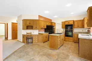 12068 Gantry Ln, Apple Valley, MN 55124 - Photo 15