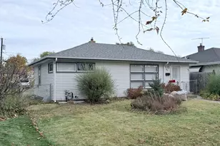 1569 Montana Ave E, Saint Paul, MN 55106 - Photo 1