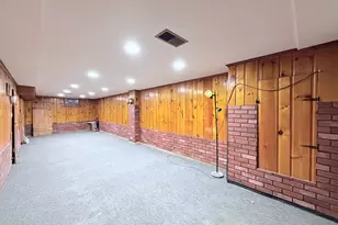 1569 Montana Ave E, Saint Paul, MN 55106 - Photo 13