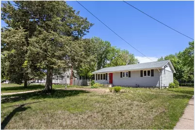 1605 4th Street SW, Austin, MN 55912 - Photo 3