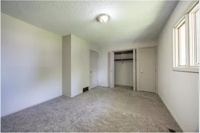 1605 4th Street SW, Austin, MN 55912 - Photo 15