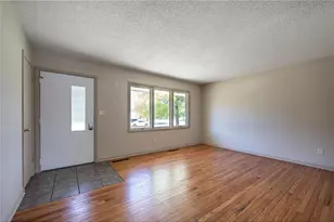 1605 4th St SW, Austin, MN 55912 - Photo 5