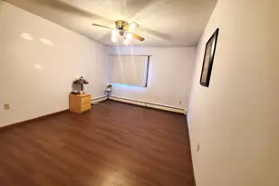 8935 Old Cedar Ave S, Bloomington, MN 55425 - Photo 9