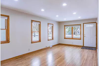 403 Madison Avenue S, Edina, MN 55343 - Photo 7