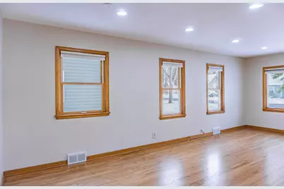 403 Madison Avenue S, Edina, MN 55343 - Photo 9