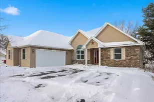 1550 Dutch Heritage Ln, Baldwin, WI 54002 - Photo 1