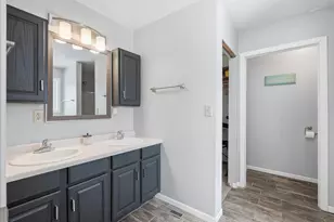 1550 Dutch Heritage Ln, Baldwin, WI 54002 - Photo 11