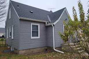 2002 Bush Ave, Saint Paul, MN 55119 - Photo 7