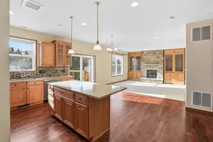 15308 Plumstone Dr, Eden Prairie, MN 55347 - Photo 29