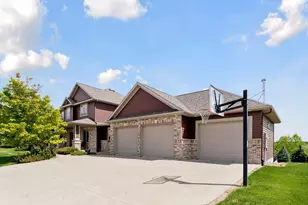 2304 Britwood Ln SW, Rochester, MN 55902 - Photo 81