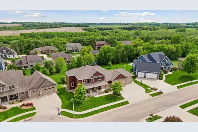 2304 Britwood Lane SW, Rochester, MN 55902 - Photo 3