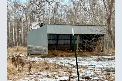 10496 160th Street NE, Thief River Falls, MN 56701 - Photo 17