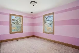 1201 6th St E, Saint Paul, MN 55106 - Photo 11