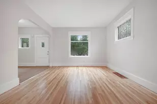 804 Hawthorne Ave E, Saint Paul, MN 55106 - Photo 11