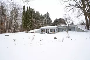 1516 Twin Springs Rd, Houlton, WI 54082 - Photo 1