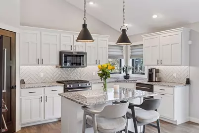 203 Vista Circle, River Falls, WI 54022 - Photo 3