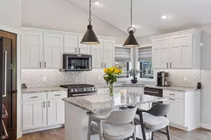 203 Vista Cir, River Falls, WI 54022 - Photo 3