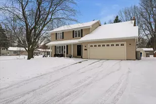 10155 Pilgrim Ln N, Maple Grove, MN 55369 - Photo 3