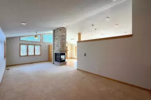 912 Aurora Cir, Red Wing, MN 55066 - Photo 5